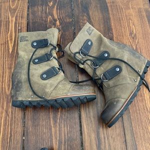 Sorel Joan of Arctic Wedge Womens Size 7 Boots
